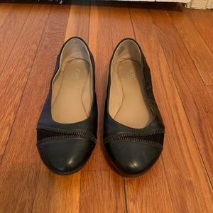 Black Easy Spirit Ballet Flat